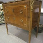 696 1851 CHEST OF DRAWERS